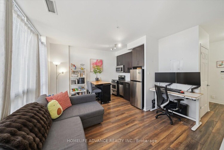 15 James Finlay Way, Toronto, ON, Downsview-Roding-CFB