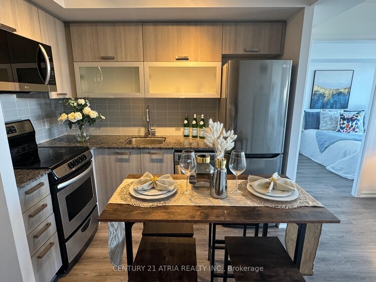 68 Abell Street, Toronto, ON, Little Portugal