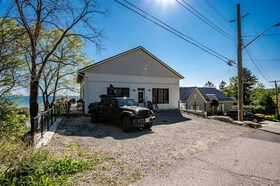 164 Brayside Street, Elgin, ON , MLS #X12430294 , Image - 1