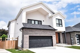 82 IVY Crescent, Niagara, ON , MLS #X12365059 , Image - 1