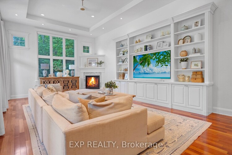 72 DELONG Drive, Beacon Hill North - South and Area, ON, 2101 - Rothwell Heights