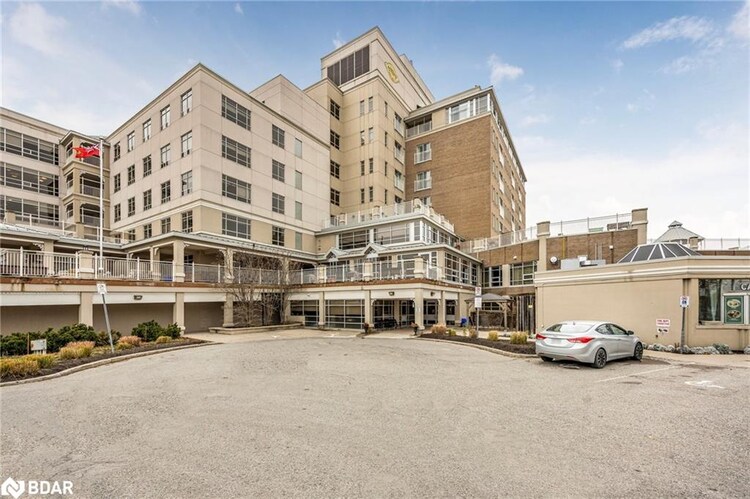 74 Ross Street, Barrie, ON, Queen's Park