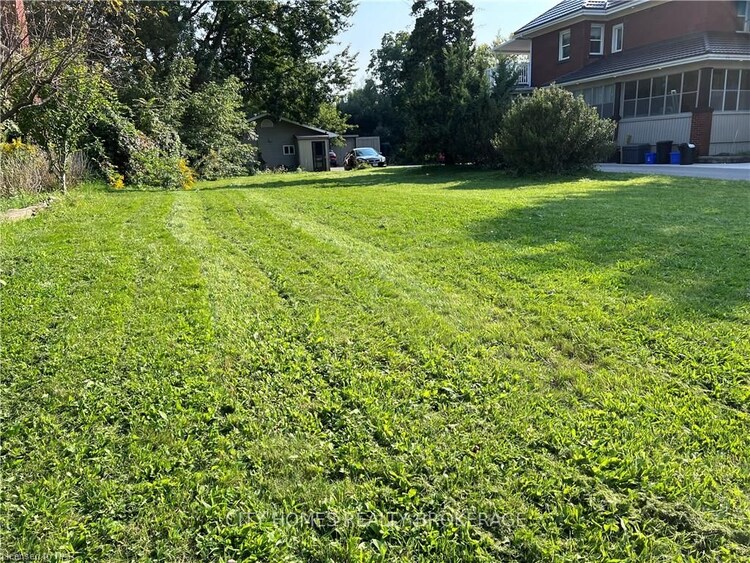 390 Queenston Street, St. Catharines, ON, 455 - Secord Woods