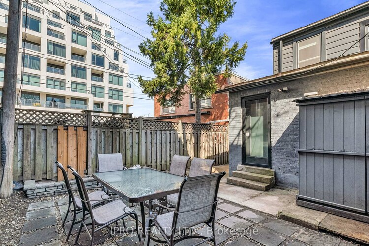 264 Howland Avenue, Toronto, ON, Annex