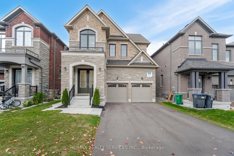 43 Rainbrook Close, Brampton, ON, Sandringham-Wellington