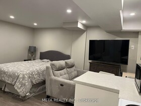 7568 Doverwood Drive, Peel, ON , MLS #W12013534 , Image - 1