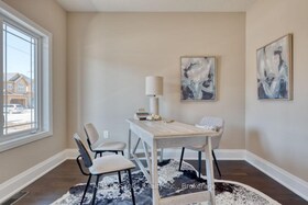 146 ROCKLEDGE Drive, Hamilton, ON , MLS #X12045037 , Image - 1