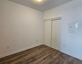 460 Dundas Street E, Hamilton, ON , MLS #X13580802 , Image - 1