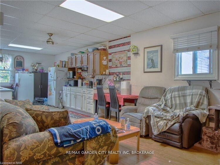 243 ONTARIO Street, St. Catharines, ON, 451 - Downtown