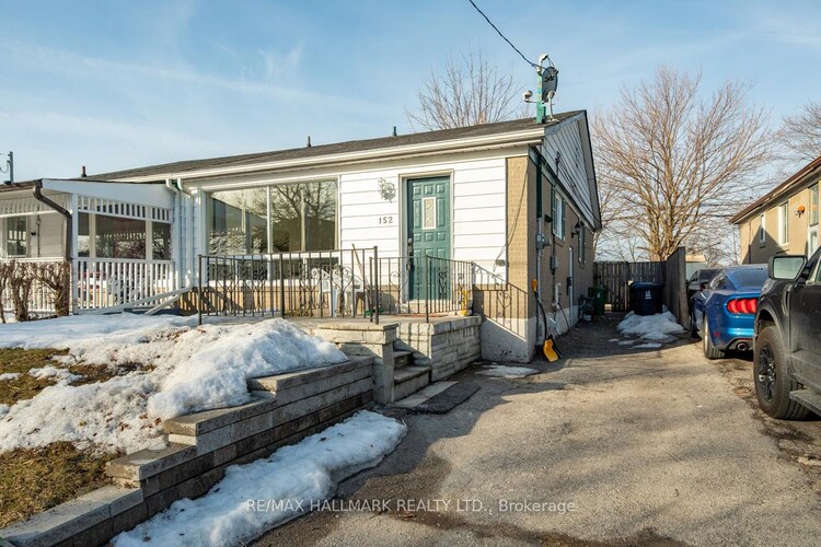 152 Santamonica Boulevard, Toronto, ON, Clairlea-Birchmount