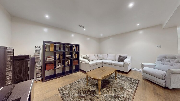 19 Hollowgrove Boulevard, Brampton, ON, Vales of Castlemore