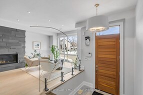 212b Queens Avenue, Toronto, ON