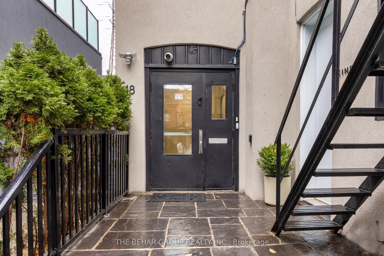 18 Dupont Street, Toronto, ON, Annex