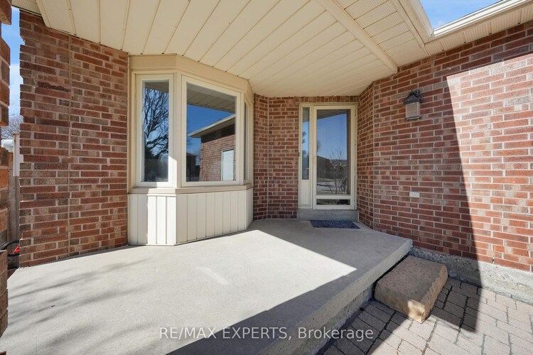 571 Barrhill Road, Vaughan, ON, Maple