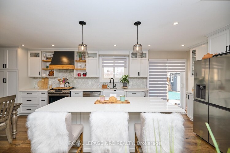 6796 Stokes Street, Niagara Falls, ON, 216 - Dorchester