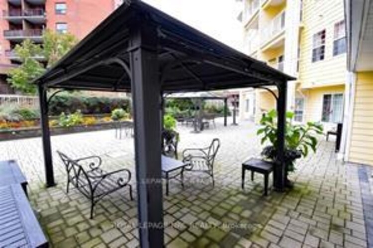 3900 PORTAGE Road, Niagara Falls, ON, 205 - Church's Lane