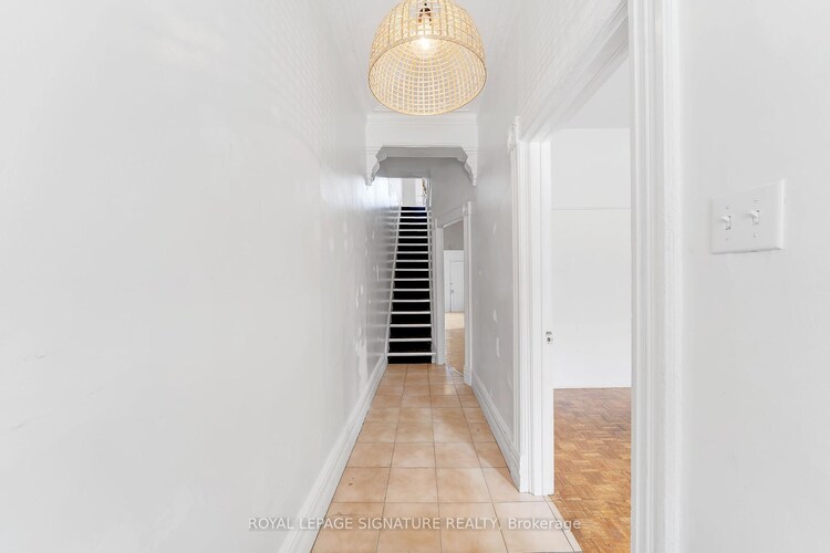 1057 Bathurst Street, Toronto, ON, Annex