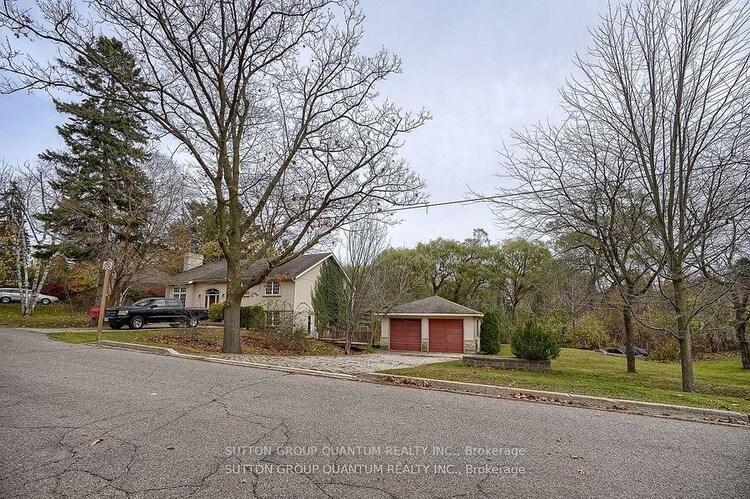 1340 Contour Drive, Mississauga, ON, Clarkson