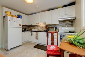 8 Heatherside Court, Peel, ON , MLS #W11967631 , Image - 1