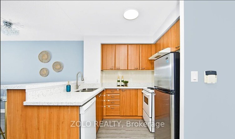 36 Lee Centre Drive, Toronto, ON, Woburn