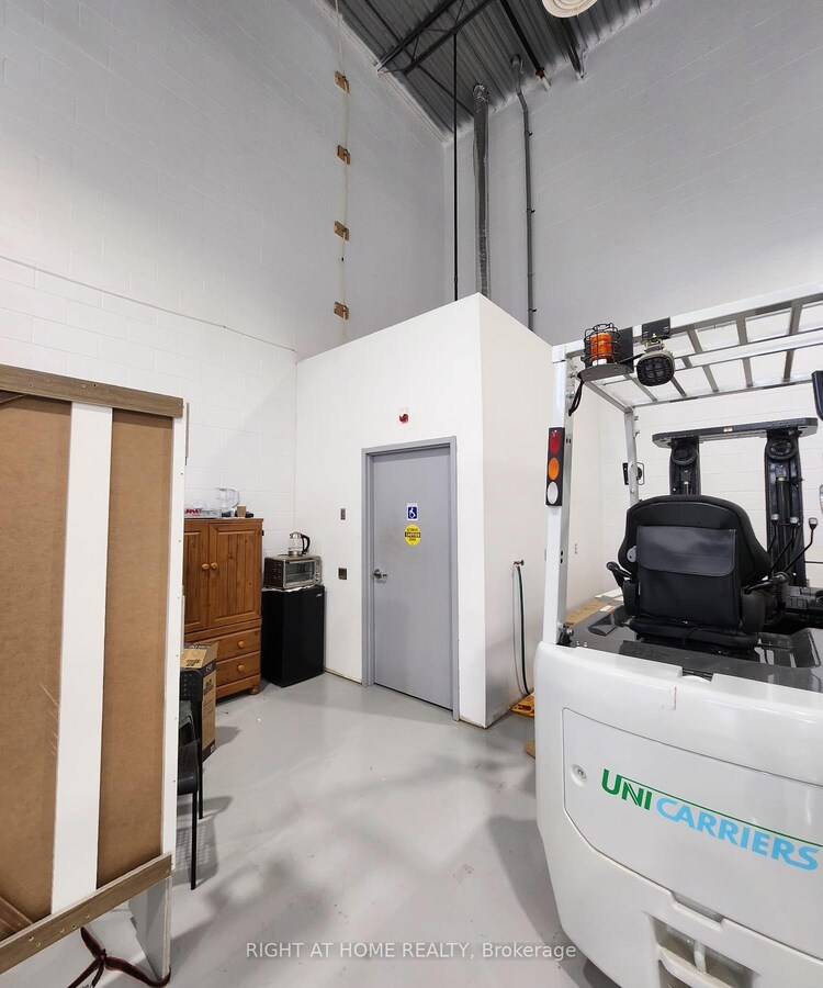 1162 King Road, Burlington, ON, LaSalle