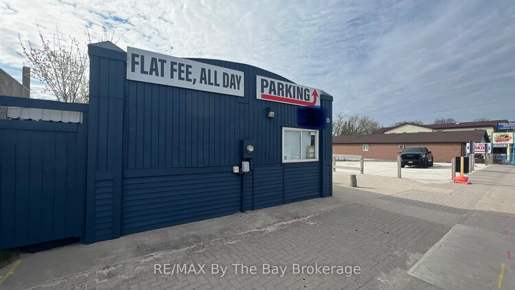 35 Mosley Street, Wasaga Beach, ON, Wasaga Beach