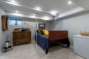 171 Gold Park Gate, Simcoe, ON
