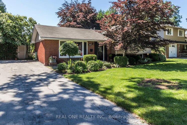5222 Bromley Road, Burlington, ON, Appleby