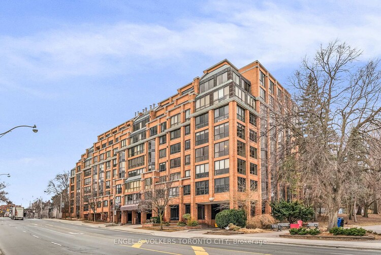 2900 Yonge Street, Toronto, ON, Lawrence Park South