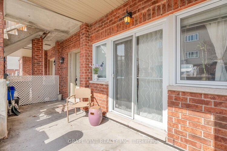 165 Crestway Drive, Barrhaven, ON, 7710 - Barrhaven East