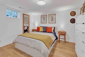 24 Hughey Crescent, Toronto, ON