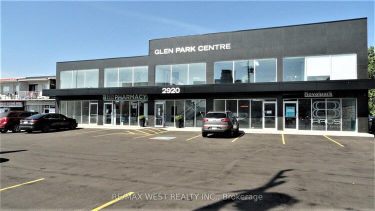 2920 Dufferin Street, Toronto, ON, Yorkdale-Glen Park