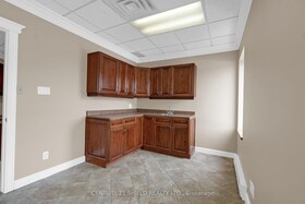 820 McConnell Avenue, Stormont, Dund, ON , MLS #X11975970 , Image - 1