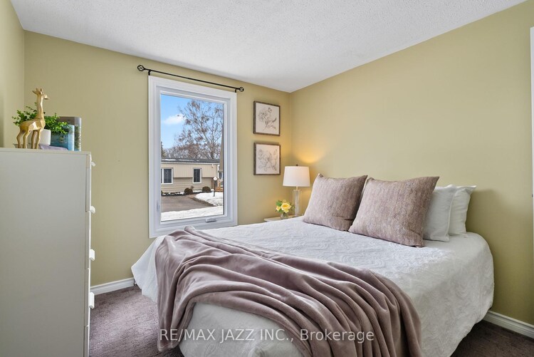 15 Bluffs Road, Clarington, ON, Bowmanville