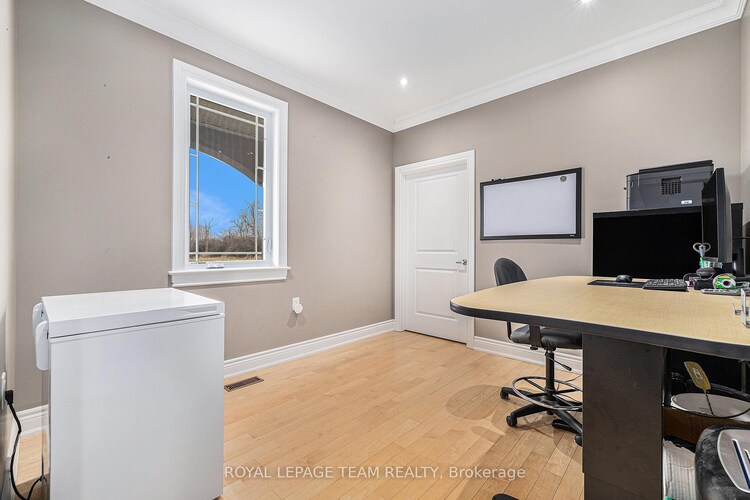 672 Country Street, Mississippi Mills, ON, 912 - Mississippi Mills (Ramsay) Twp