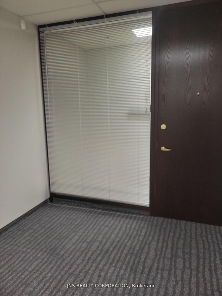 16775 Yonge Street, Newmarket, ON, Central Newmarket