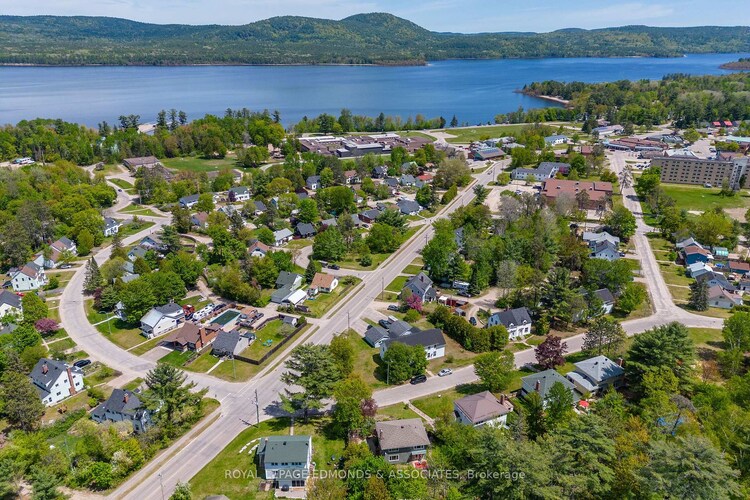 3 Huron Street, Deep River, ON, 510 - Deep River