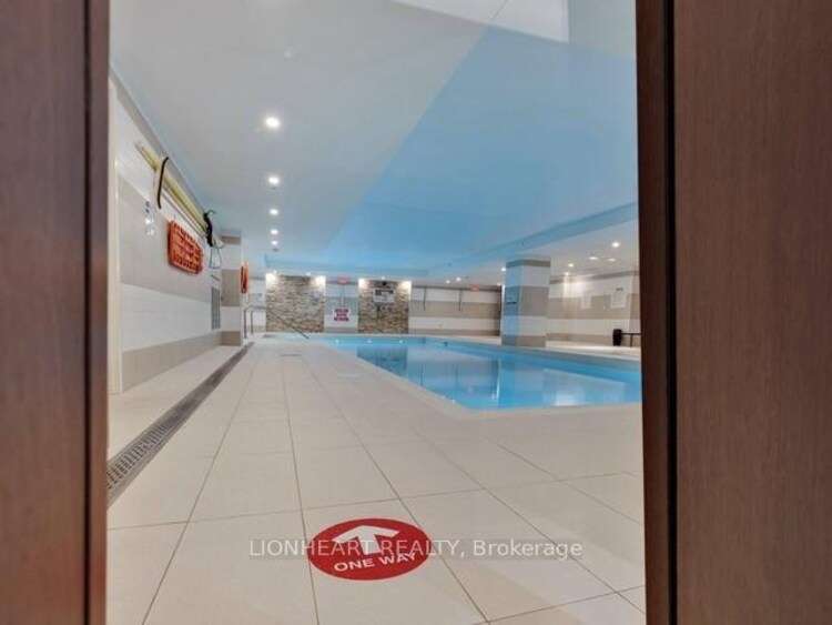 111 St Clair Avenue W, Toronto, ON, Yonge-St. Clair