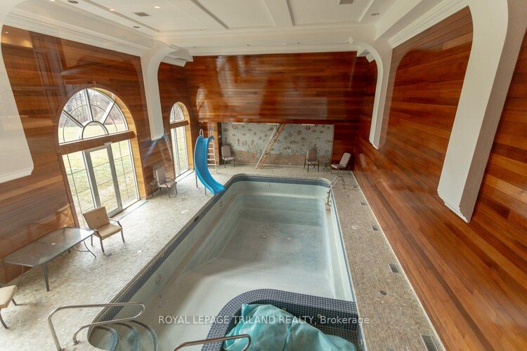 2643 Old Victoria Road, London South, ON, South U