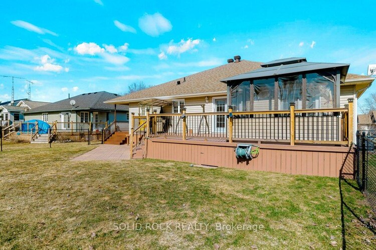 9 Grove Street, South Dundas, ON, 702 - Iroquois