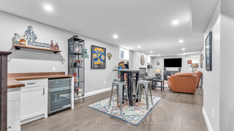 697 Barker Street, Strathroy-Caradoc, ON, Mount Brydges