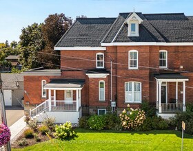 24 Lake Avenue W, Lanark, ON , MLS #X12392188 , Image - 1