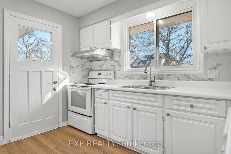 608 Thornwood Avenue, Burlington, ON, Roseland