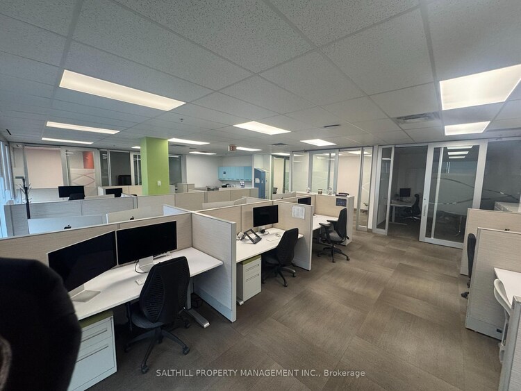 1340 Pickering Parkway, Pickering, ON, Town Centre