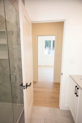 430 Head Street N, Middlesex, ON , MLS #X12025846 , Image - 1