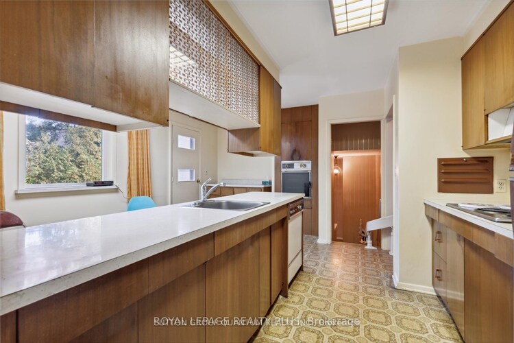 2113 Stonehouse Crescent, Mississauga, ON, Sheridan