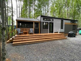 3369 Yorks Corners Road, Ottawa, ON , MLS #X12026001 , Image - 1