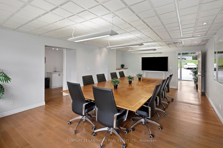 35 Bridge Street, Prince Edward County, ON, Picton Ward