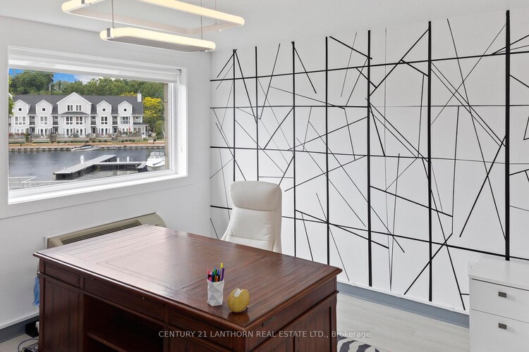 35 Bridge Street, Prince Edward County, ON, Picton Ward