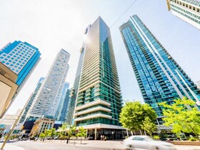 33 Bay Street, Toronto, ON